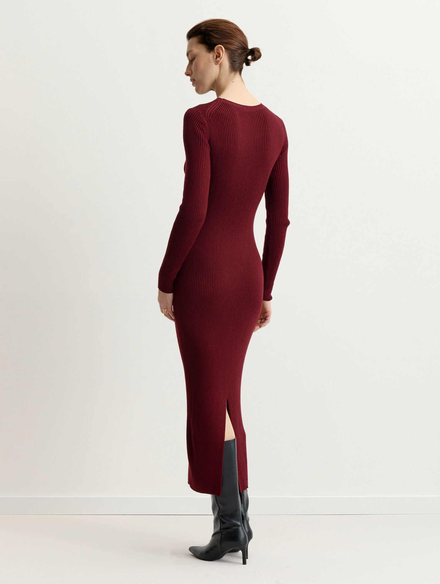 Платье ESSENCE