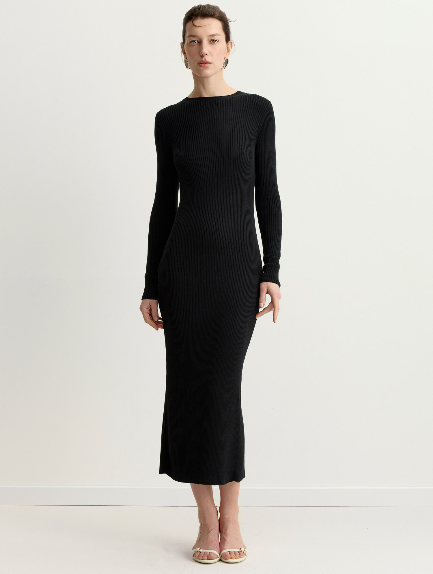 Платье ESSENCE