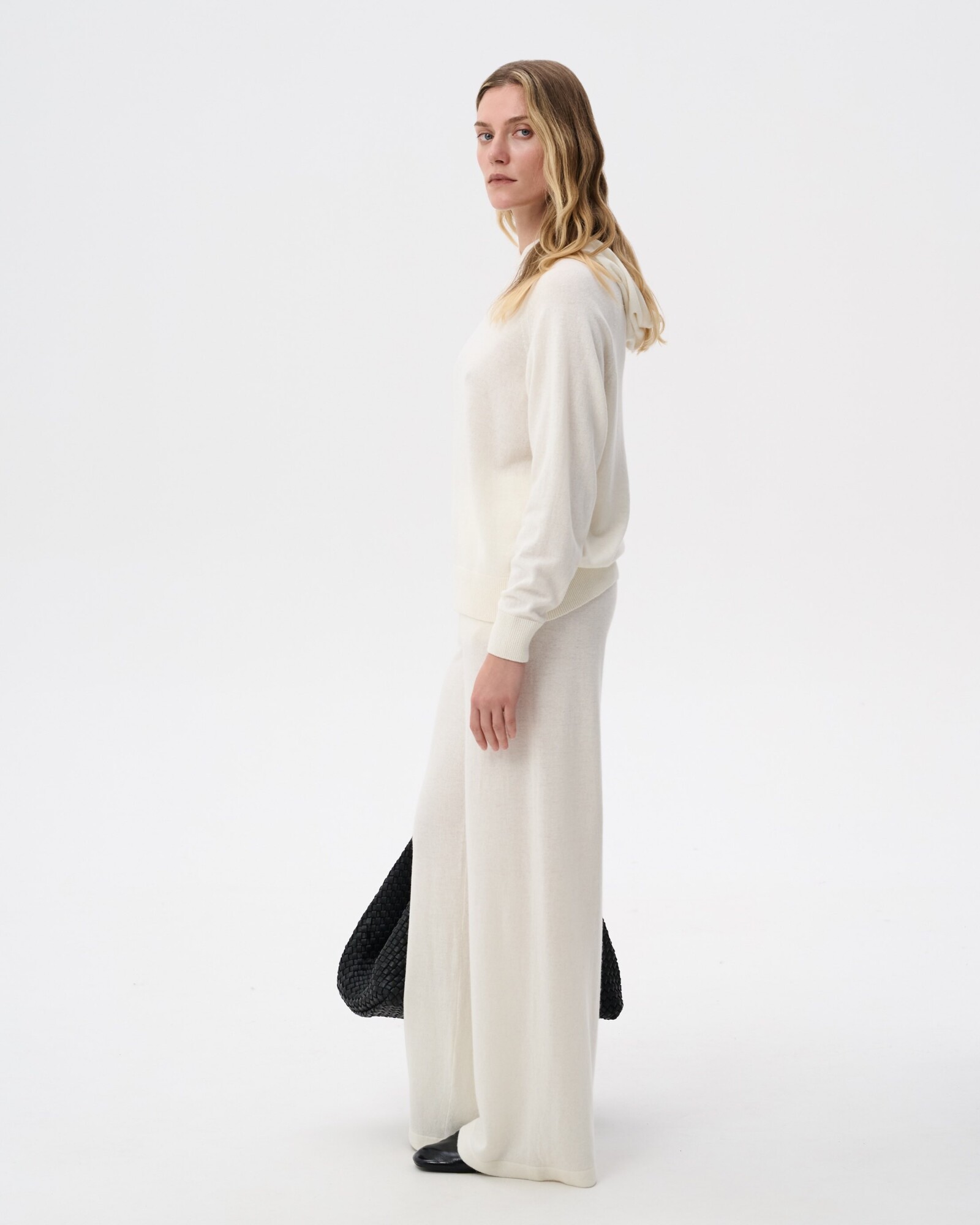 Джемпер - худі YASMINE